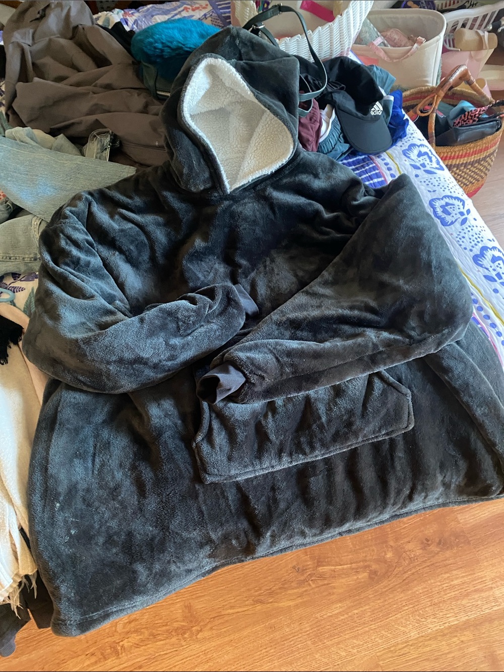 Blanket Charcoal Hooded Sherpa Pullover Jacket